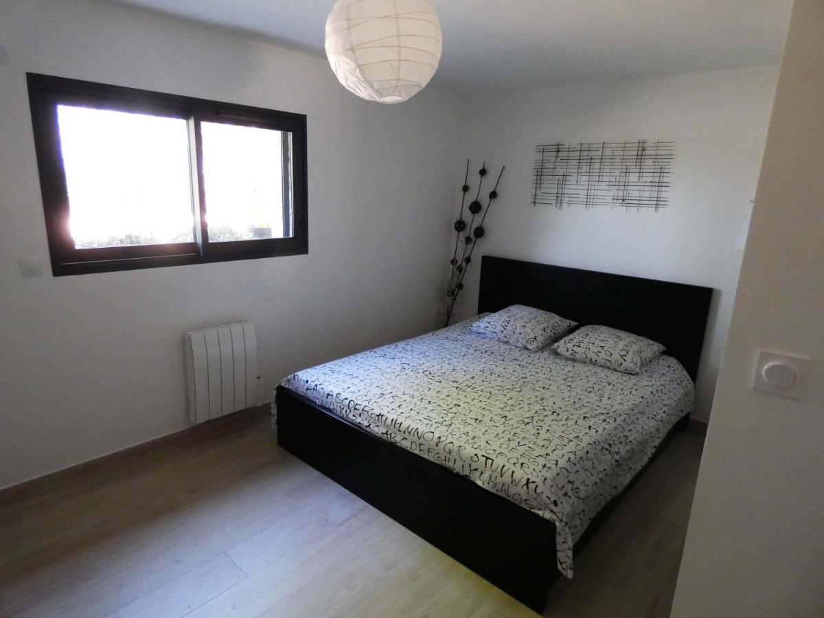 Proche Lac Du Salagou, Chambre Agreable Avec Salle D'Eau Et Wc Prive Lacoste  외부 사진